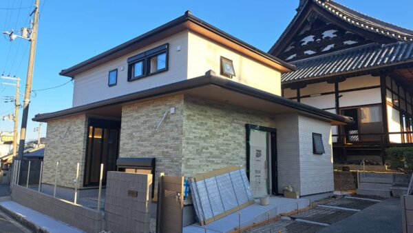 大阪府富田林市新築美装工事を実施しました。