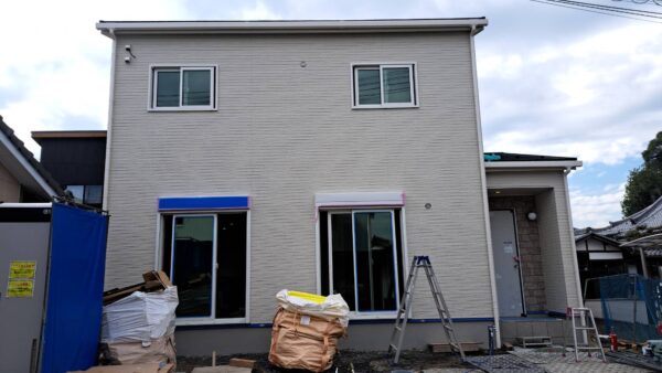 滋賀県栗東市六地蔵新築美装工事