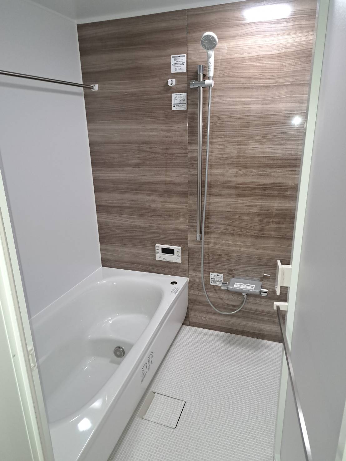 三重県四日市新築美装工事を実施