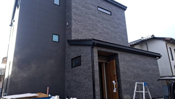 滋賀県草津市岡本町新築美装工事