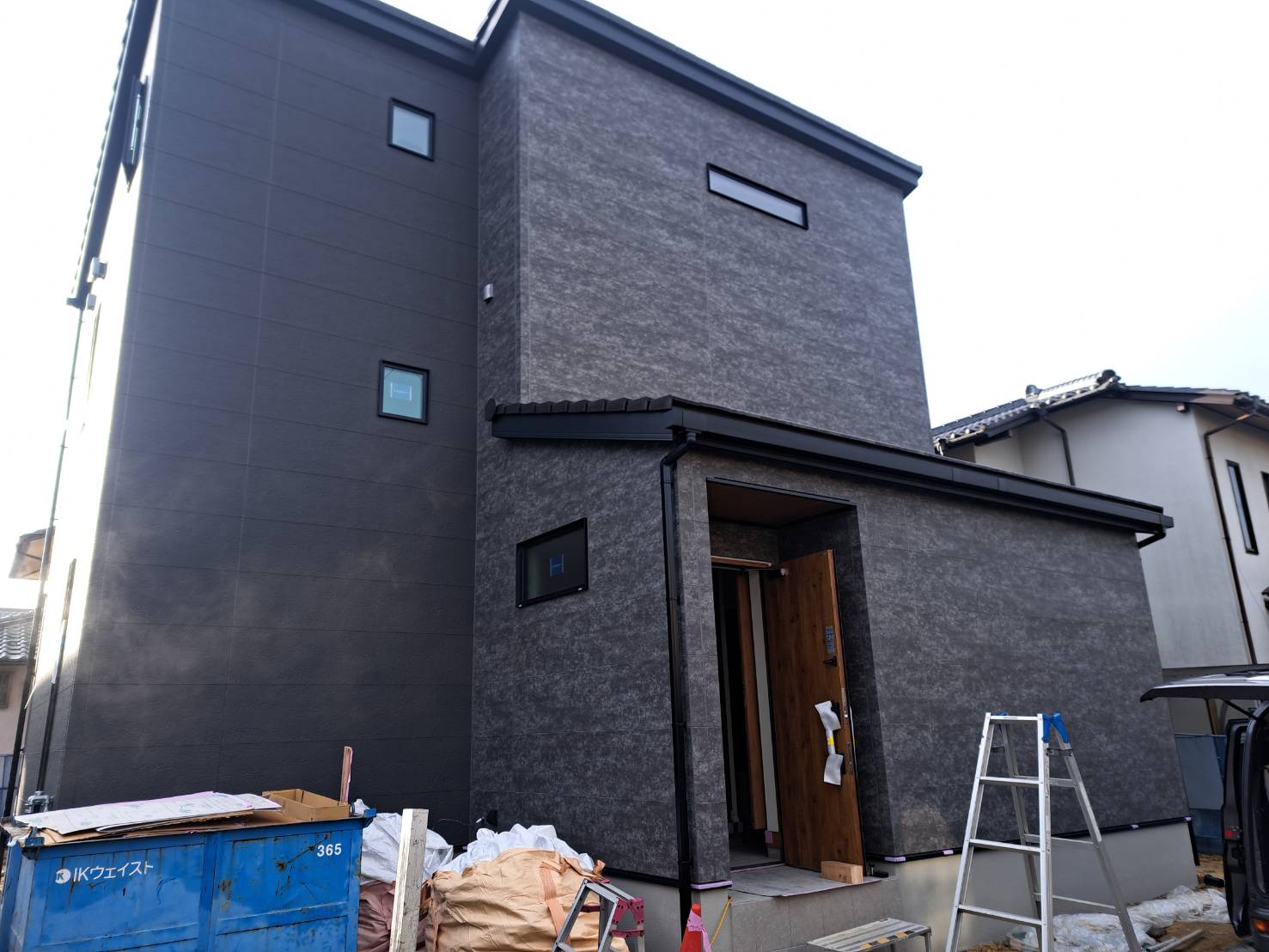 滋賀県草津市岡本町新築美装工事