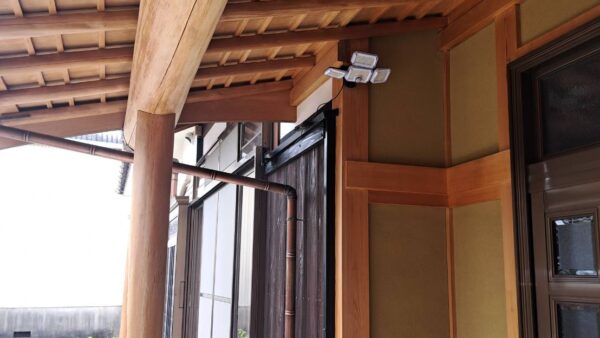 滋賀県草津市北山田町灰汁洗いを実施